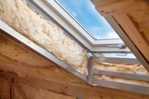 Pose de fenêtres de toit velux